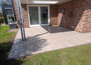 Foto van het project Keramische tegels, Tom Hulzink bestratingen, Eibergen