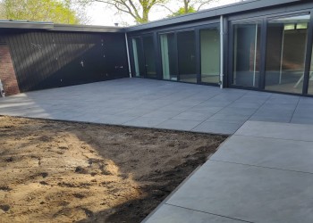 Foto van het project Keramische tegels, Tom Hulzink bestratingen, Eibergen